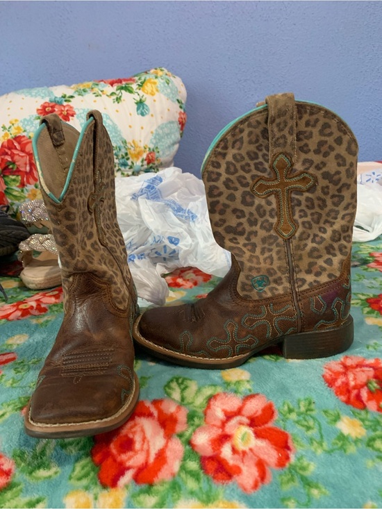 Ariat Other - Ariat Crossroads Leather Square Toe Cowgirl Boots Embroidered & Leopard Print